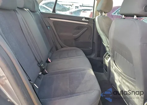 2006 Volkswagen Jetta Value z USA, uszkodzony, nr VIN 3VWPF71K36M691677